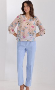  Spodnie Salko typu cygaretki w kolorze jasno niebieskim