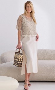 Jasna sukienka Salko z narzutką z krótki rękawem 